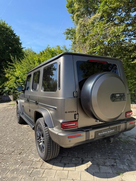 Mercedes-Benz G