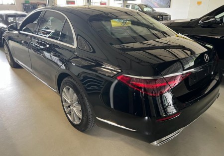 Mercedes-Benz S