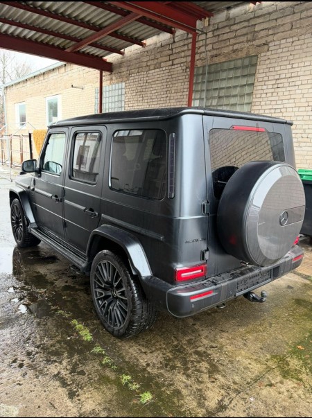 Mercedes-Benz G